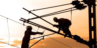 Thousands Lose Power Across Hampton Roads as Dominion Crews Work